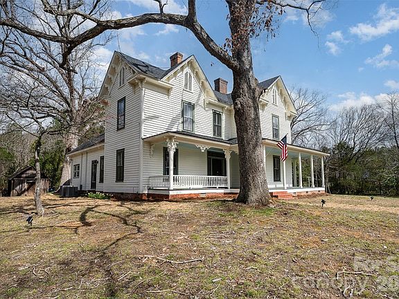 3rd image of 502 W Allenton St
