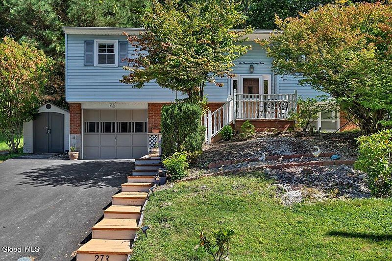 2nd image of 273 Pinehurst Avenue