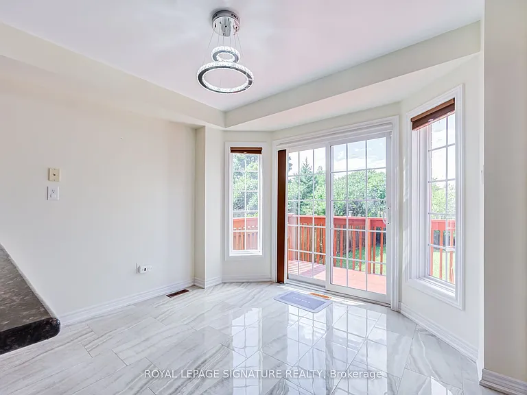 44 Selby Dr — Photo 21