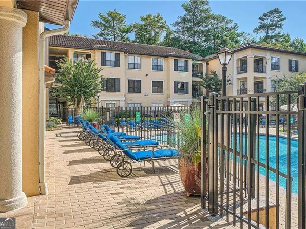 3777 Peachtree Rd NE APT 1221, Brookhaven, GA 30319