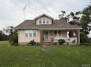 9621 Main St, Altenburg, MO 63732