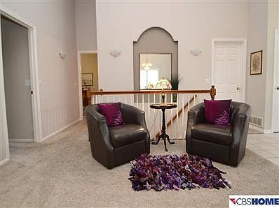 4th image of 9228 Hillcrest Dr