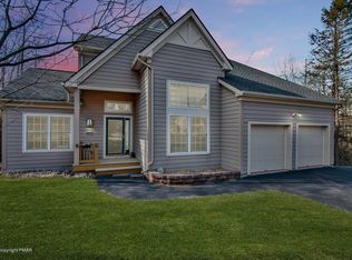 134 Skytop Rd, Pocono Pines, PA 18350