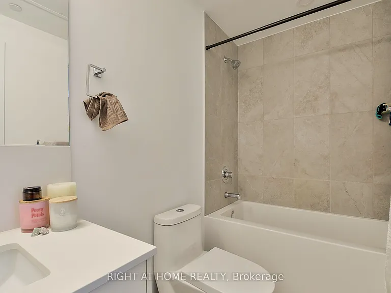 1612 Charles St #428 — Photo 13
