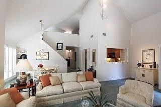 3rd image of 55 Peter Coutts Cir
