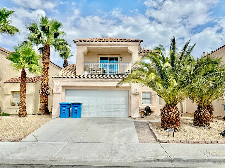 Silver Shadow Dr — Photo 19