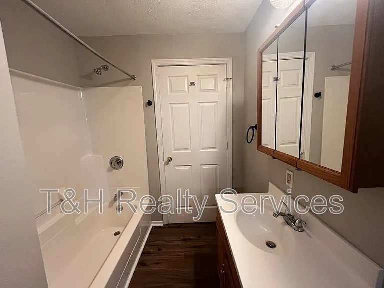 609 S Crystal St — Photo 16
