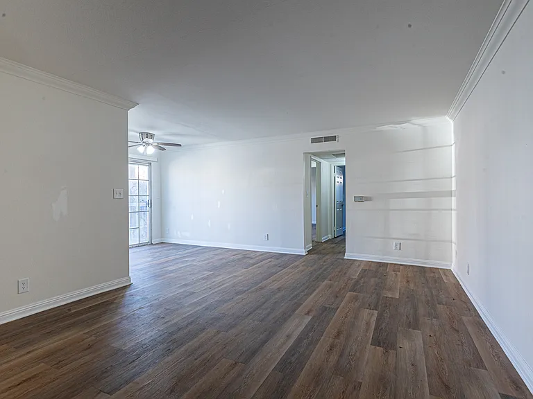 CYPRESS CONDOMINIUMS — Photo 26