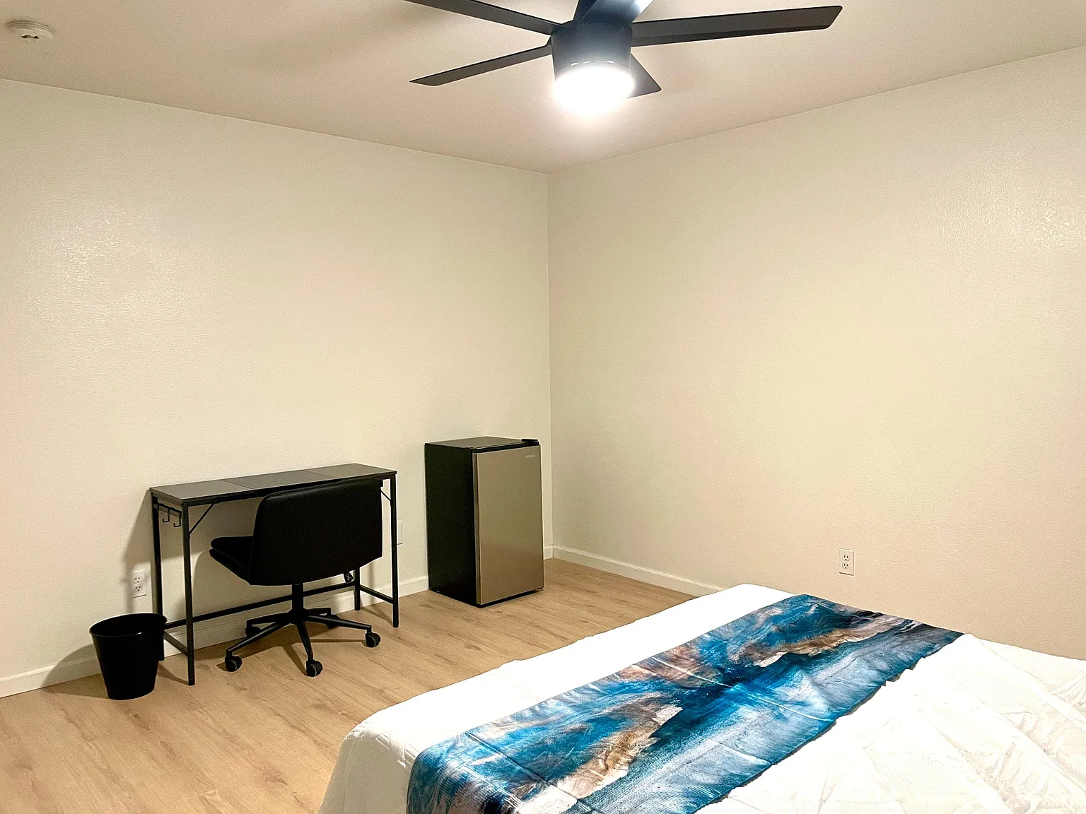 4 bed, 2.0 bath, 1384 sqft, $1,252 — Photo 2