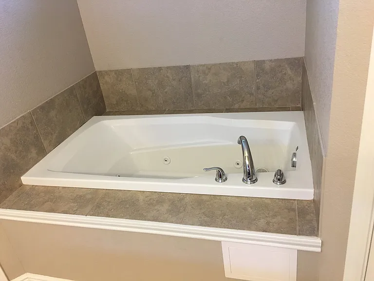 1906 W University Dr — Photo 18
