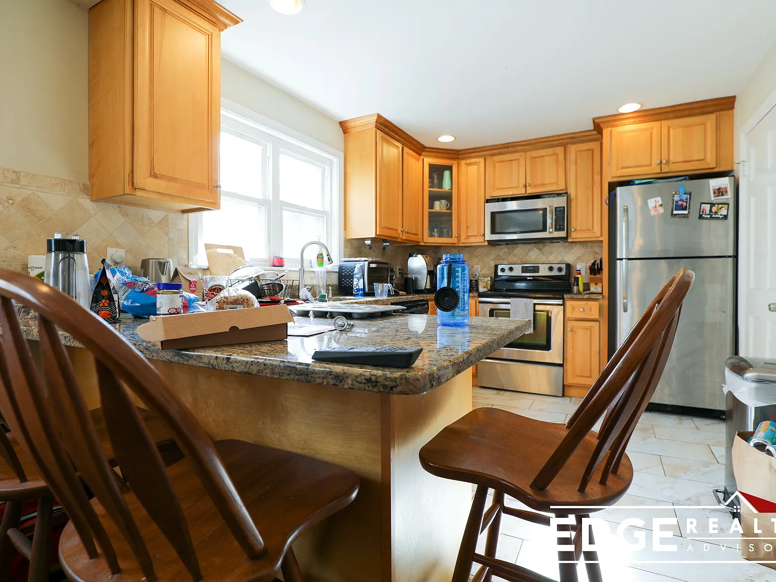 4 bed, 1700 sqft, $4,300 — Photo 2