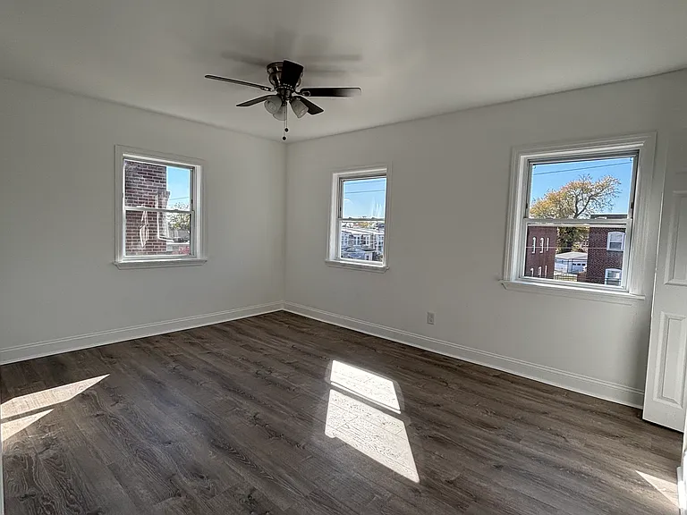 1405 Saint Elizabeth St — Photo 1