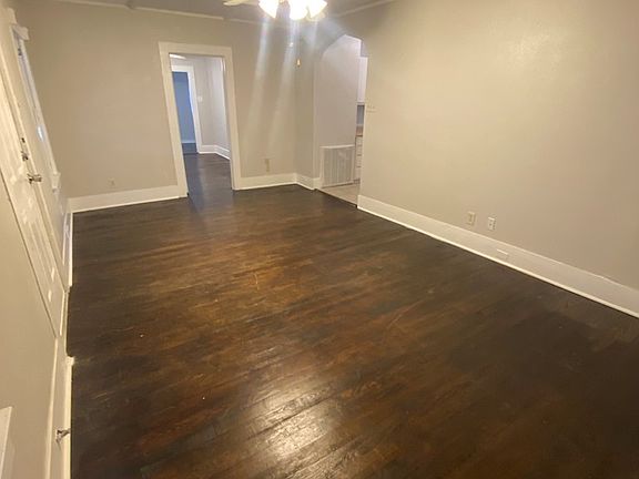 2nd image of 517 S Rife St