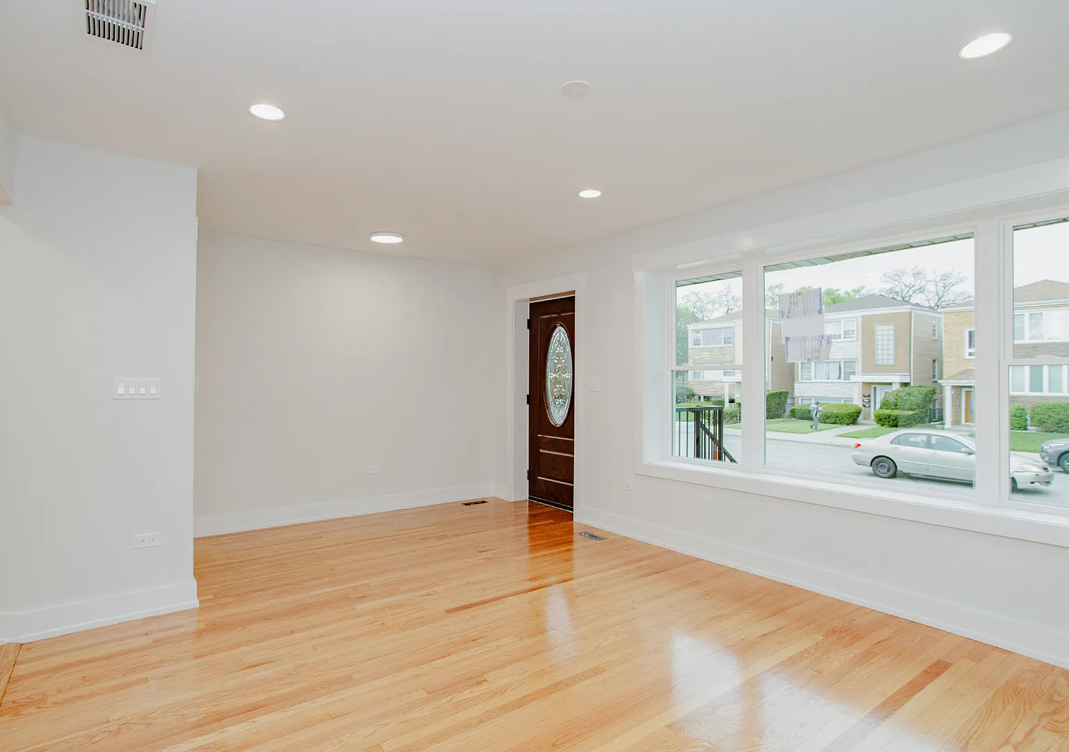 4 bed, $3,500 — Photo 3