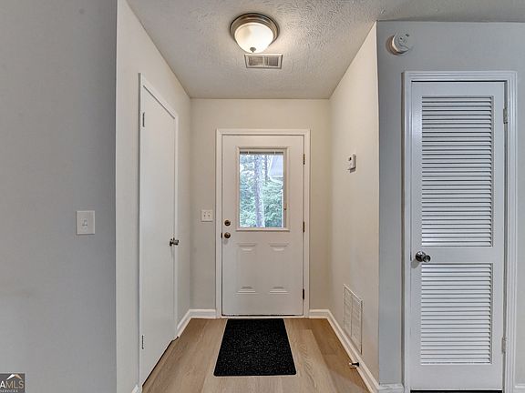 4th image of 2199 Summertown Dr