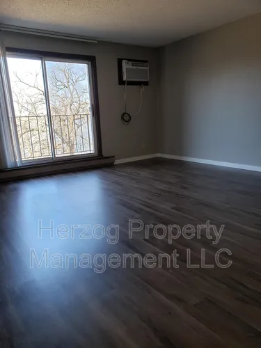 304 Kenwood Dr #203 Photo 1