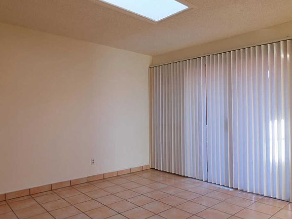 3rd image of 2131 N Margaret Ave APT C