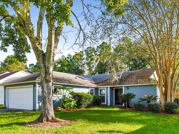 4th image of 8125 Coralberry Ln