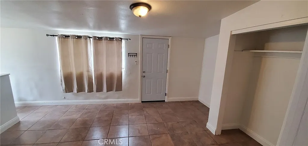 1 bed, 400 sqft, $1,600 — Photo 1