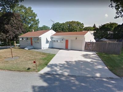69 Fairgreen Dr, West Warwick, RI, 02893