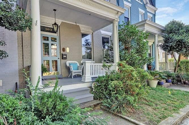 1st image of 103 W Allen Ave