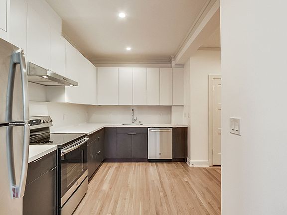 3rd image of 735 Pine St #26