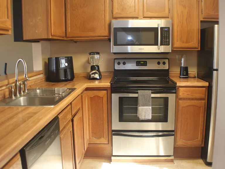 28 Elton Ridge Ct NW — Photo 7