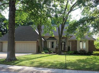 307 S Park Dr, Raymore, MO 64083