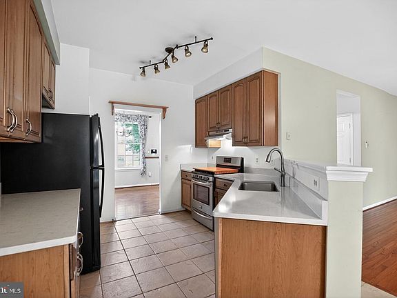 4th image of 21545 Searfoss Ct