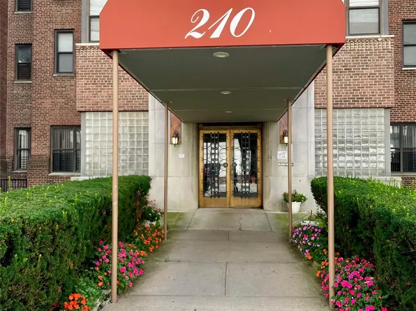 210 Martine Avenue #5D, White Plains, NY 10601