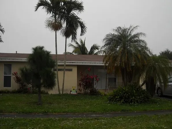 8920 NW 8th St, Pembroke Pines, FL 33024