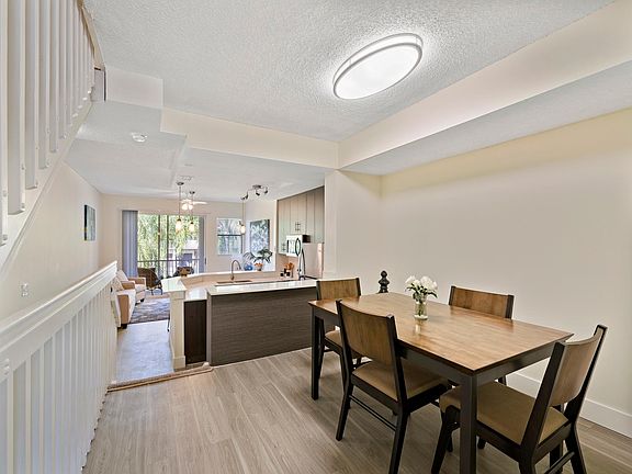 B1 St. Tropez - 3-Story Townhomes
