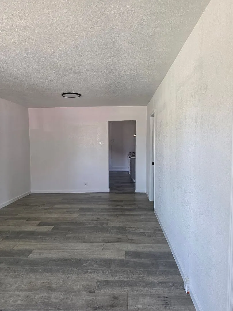 3 Bedroom 1 Bath Home — Photo 4
