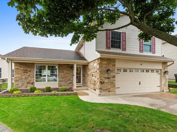 10 Warwick Ct, Streamwood, IL 60107