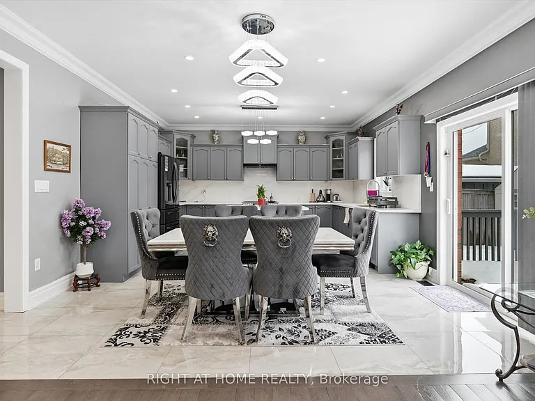 456 Valridge Dr — Photo 14