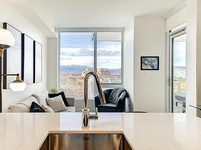 1181 Sunset Dr — Photo 10