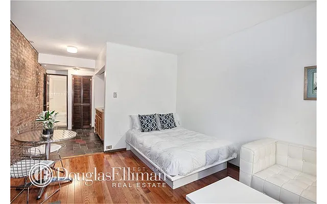 Rented by Douglas Elliman | media 11