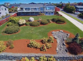 1217 S Sunset Dr, Tacoma, WA
