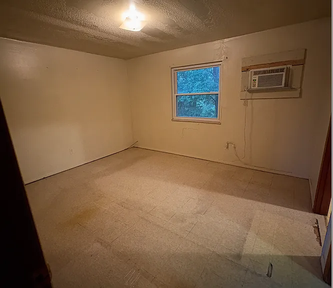 3935 Linden Ave #10 — Photo 4