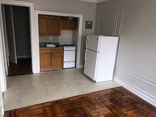 3rd image of 425 Eastern Pkwy #1B