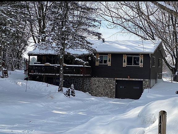 2nd image of 115 Sunset Dr