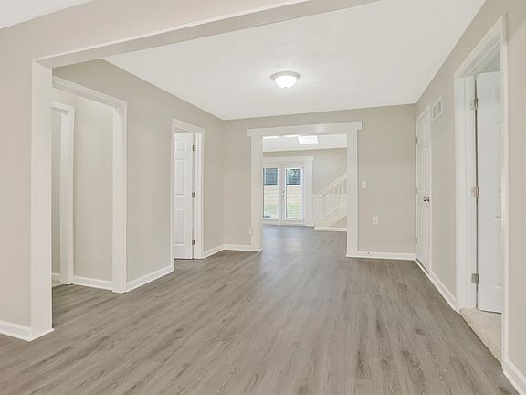 3rd image of 218 Rockin Hill Dr SW