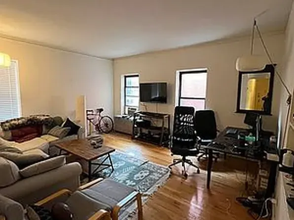 355 East 88th Street image 1 of 2