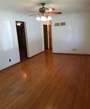 2nd image of 673 Leslie Ave