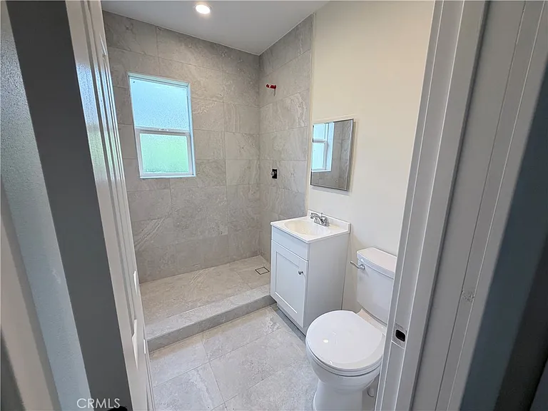 125 W Chestnut St #108 — Photo 5