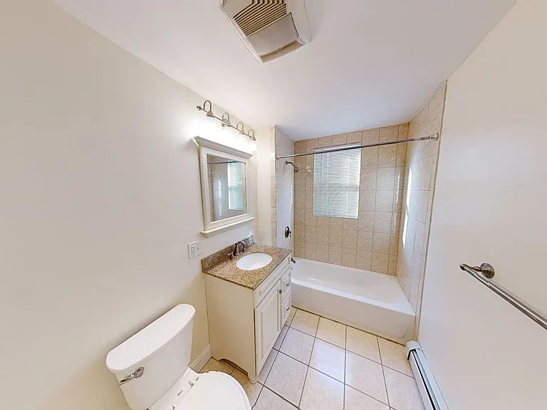 55 Hazelton St #2 — Photo 36