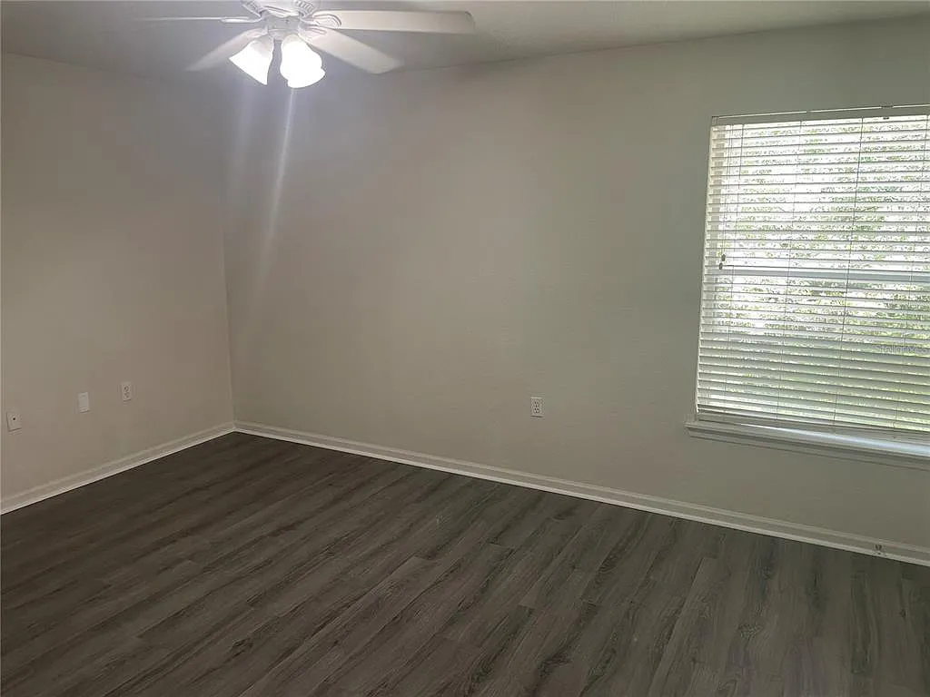 2 bed, 2.5 bath, 1790 sqft, $2,000 — Photo 2