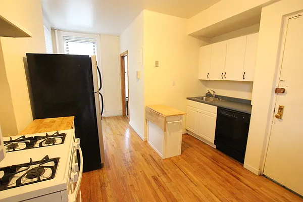 Rented by Bedford 6 Real Estate | media 8