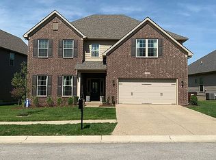 8900 Talon Ridge Dr, Louisville, KY 40229