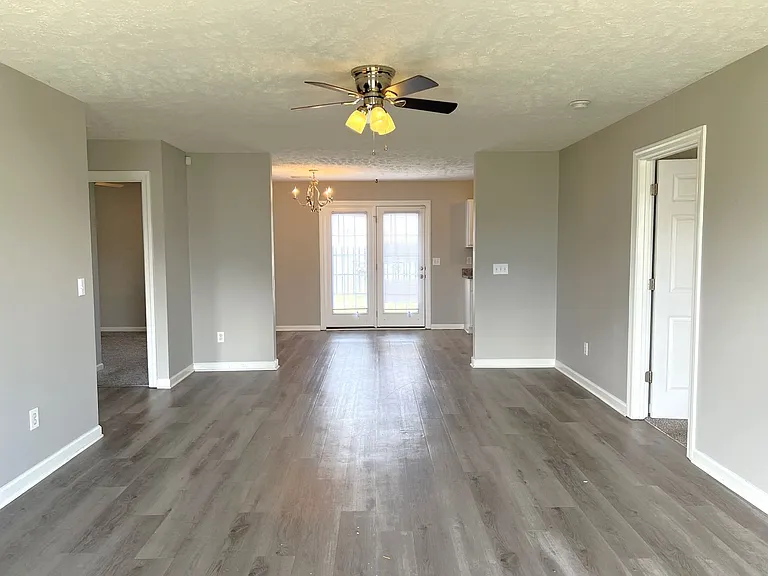 1417 Journey Dr — Photo 3